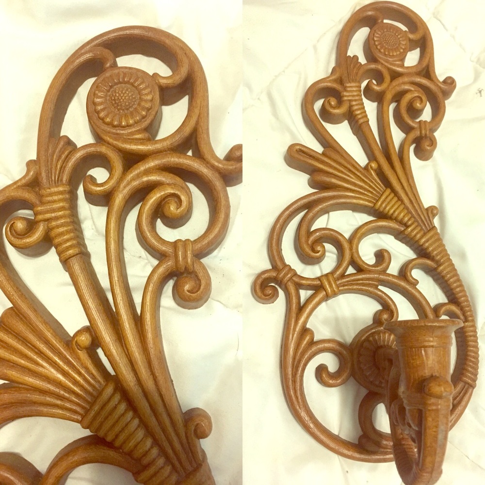 Wall hanging candle holder